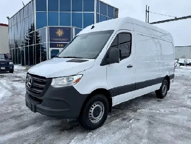 2021 Mercedes-Benz Sprinter 144WB - LEATHER - ONLY 83K! Image# 1