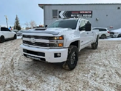 2015 GMC SIERRA 2500 HIGH COUNTRY • DURAMAX DIESEL • CREW CAB Image# 1