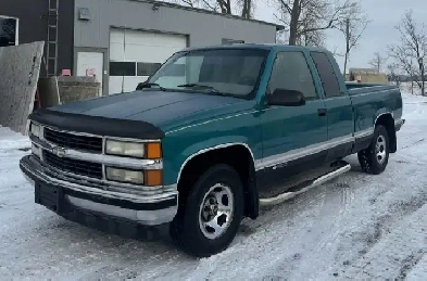 1996 Chevrolet C1500 Image# 1