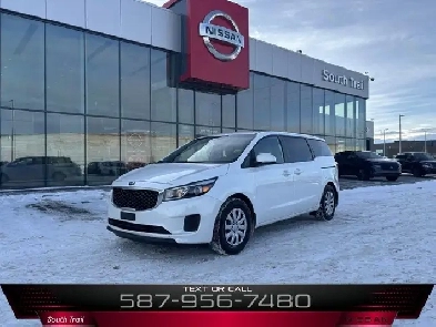 2018 Kia Sedona L • Accident Free Carfax • 7 Pass Image# 1