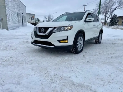 2019 Nissan rogue AWD low km Image# 1