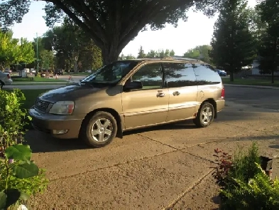FORD FREESTAR VAN 2006 sel PACKAGE with all the extras Image# 1