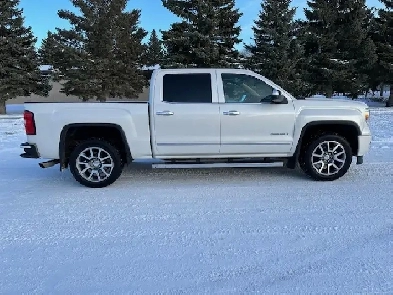 2015 GMC SIERRA 1500 DENALI 5.3 L V8 CREW CAB 6.5 SB Image# 1