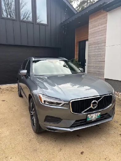 2018 Volvo XC60 Image# 1