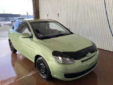 Hyundai accent hatchback 2010 Image# 1
