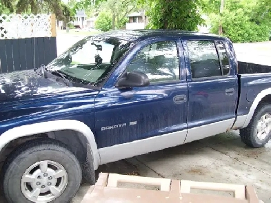 2002 Dakota Quad Cab 2 wheel drive Image# 1