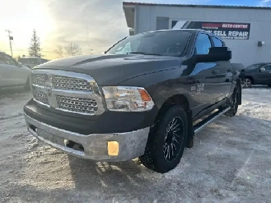 2019 RAM 1500 CLASSIC SLT • 4X4 / ACCIDENT FREE Image# 1