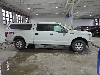 2017 Ford F-150 XLT 4WD SUPER CREW-CAMERA-CAP-NEW TIRES-CERTIFIE Image# 1