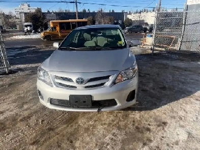 2011 Toyota Corolla 4dr Sdn Auto CE / Clean History / Very Low K Image# 1