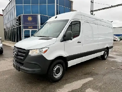2020 Mercedes-Benz Sprinter Cargo Van 170WB - ONLY 90K! Image# 1