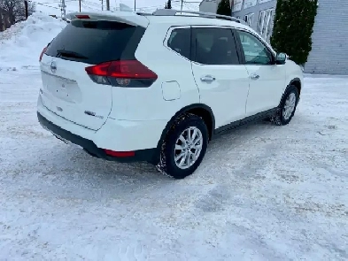 2019 Nissan rogueAWD low km 35000km Image# 1