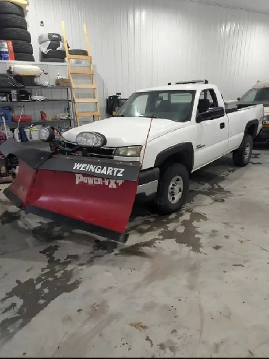 2006 Chevrolet Silverado 2500HD LBZ 4x4 Plow Truck 5500