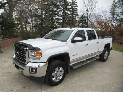 2015 GMC Sierra 2500HD SLT Crew Cab 4WD