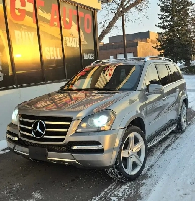 2012 MercedesBenz GL 550 4Matic Grand Edition