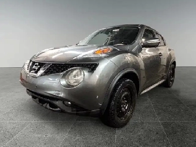 2015 Nissan JUKE SL  NO ACCIDENTS  Back Up Camera  Heated Sea