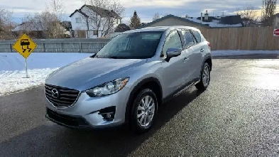 2016 Mazda CX5 AWD No Accidents Leather Low km Good service