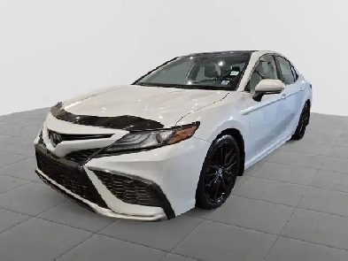 2021 Toyota Camry XSE XSE  Moonroof  Leather Seats