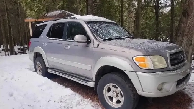 2001 Toyota Sequoia 4WD Image# 1