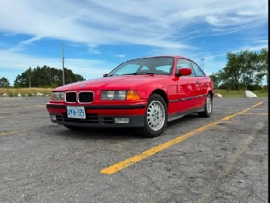 1992 BMW 318is