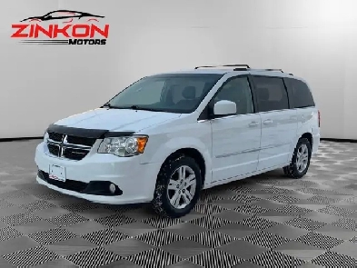 2017 Dodge Grand Caravan CREW PLUS  CLEAN CARFAX  NAVI  BACK