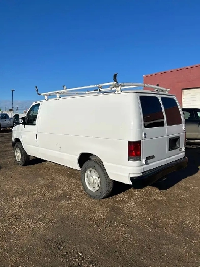 2013 Ford E250 Commercial Cargo Van