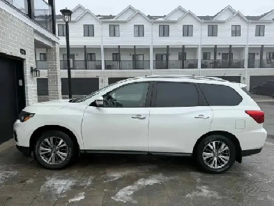 Nissan Pathfinder 2018 SV 4WD