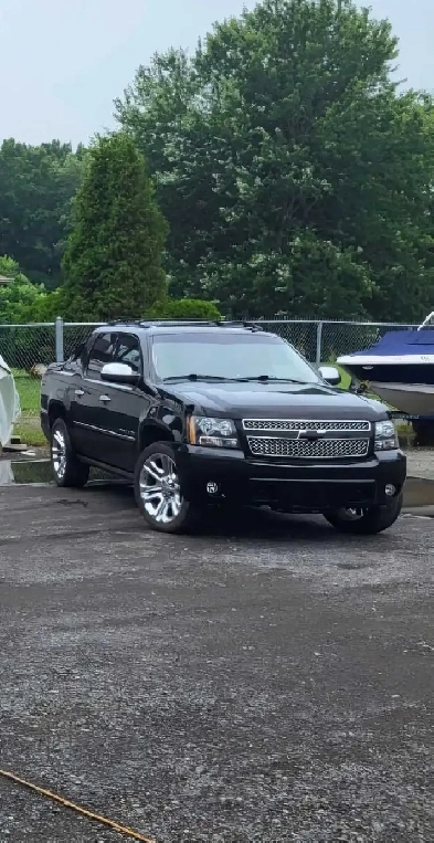 Chevrolet Avalanche LTZ Image# 1