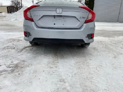 2016 Honda Civic  low km Image# 1