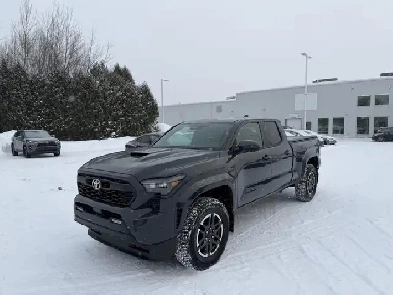 Toyota Tacoma Double Cab 4x4 BA emp court 2025  vendre