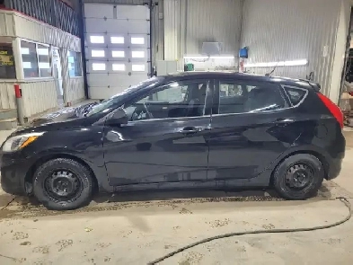 2017 Hyundai Accent L Image# 1