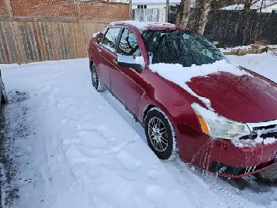 2011 ford focus has 122500km on it asking 6000 obo