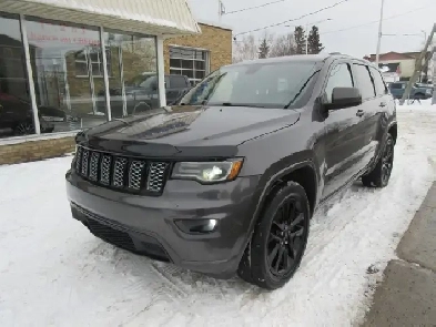 Jeep Grand Cherokee Altitude NAV.   TOIT   ATT-REM. 2020 Image# 1