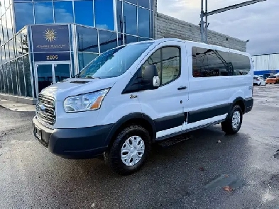 2018 Ford Transit Passenger Wagon 0 Image# 1