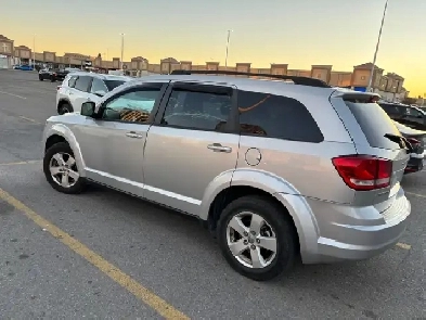 2011 Dodge Journey for sale4-cylinder engine219,000 km Image# 1