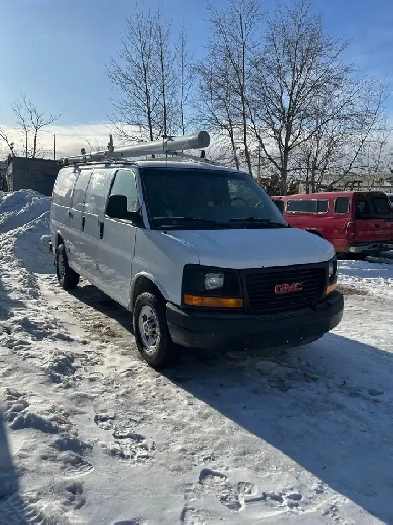 2015 GMC Savana 2500 Cargo Van Image# 1