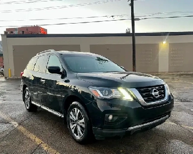 2018 Nissan Pathfinder SV 4WD 7 Seat remote start 2 sets tire