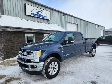 2017 Ford F-350 Crew Cab 4X4 XLT 6.7L - Rebuilt Title Image# 1