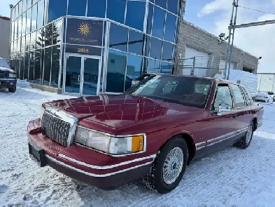 1994 Lincoln Town Car Signature Image# 1