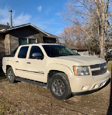 2010  Chevy Avalanche LTZ  - Fresh Safety Image# 1