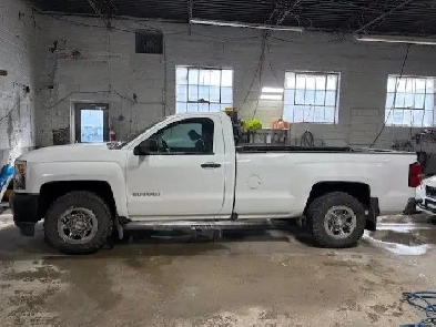 2016 Chevrolet Silverado 1500 4WD V8 REGULAR CAB-8 FOOT LONG B Image# 1