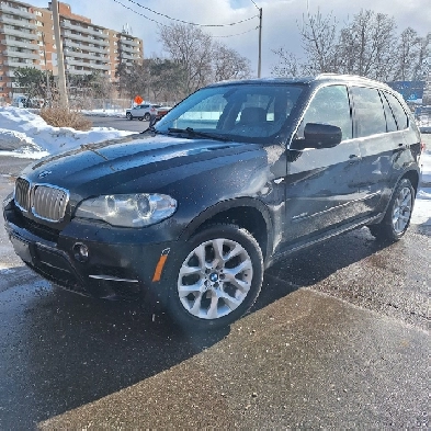 2012 BMW X5 xDrive 35d (Diesel) Fully loaded, drives and feels v Image# 1