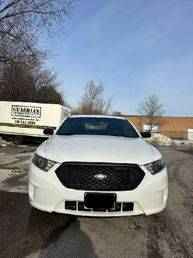2017 Ford Taurus interceptor Image# 1