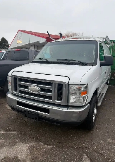 2014 Ford E-250 Cargo Van Image# 1