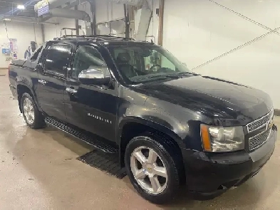New Safety 08 Avalanche LTZ 4x4 Image# 1
