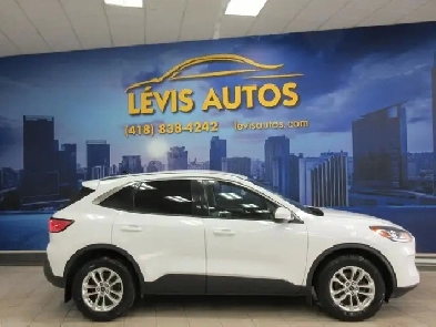 FORD ESCAPE 2020 SE AWD JAMAIS ACCIDENTE TOUT EQUIPE / TRES PROP Image# 1