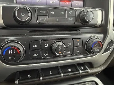 2014 GMC Sierra 1500 SLT CREW 4WD ABSOLUTELY AMAZING CONDITION Image# 1