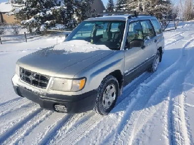 2000 Subaru Forester L Image# 1