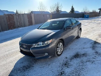 2013 Lexus ES350 No Accidents, Low km Image# 1