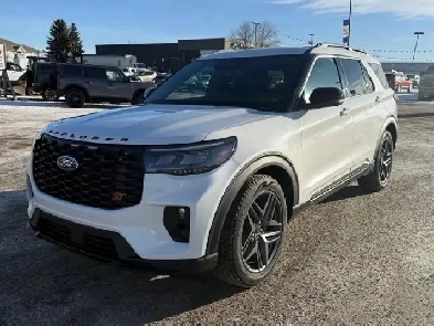 2025 Ford Explorer ST Image# 1