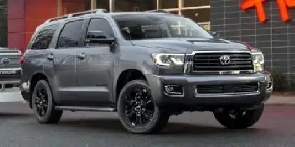 2018 Toyota Sequoia Platinum | LOW KM | Captains Chairs Image# 1